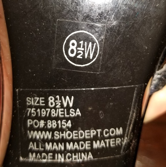 Heels - Picture 3 of 3